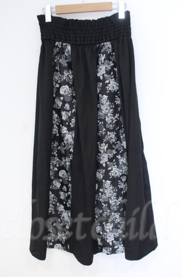 画像3: axes femme / フラワージャガード切替スカート  クロ O-25-10-31-3040-AX-SK-IG-OS (3)