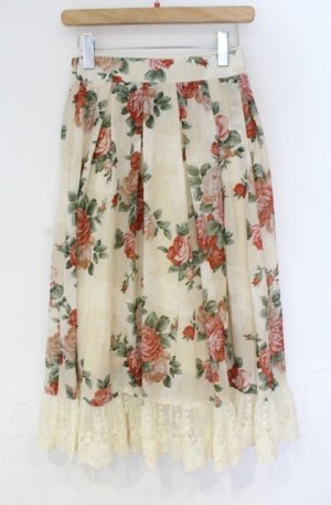 画像: axes femme / ラフィネローズ柄タックスカート  生成り O-25-10-31-3047-AX-SK-IG-OS