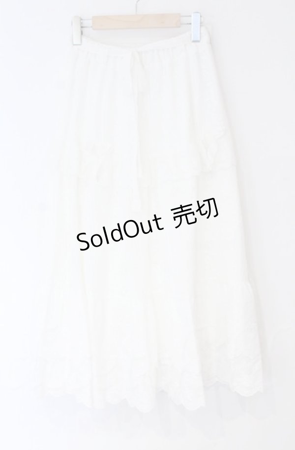 画像1: axes femme / ティアードコットンレーススカート  シロ O-25-10-31-3056-AX-CO-IG-OS (1)
