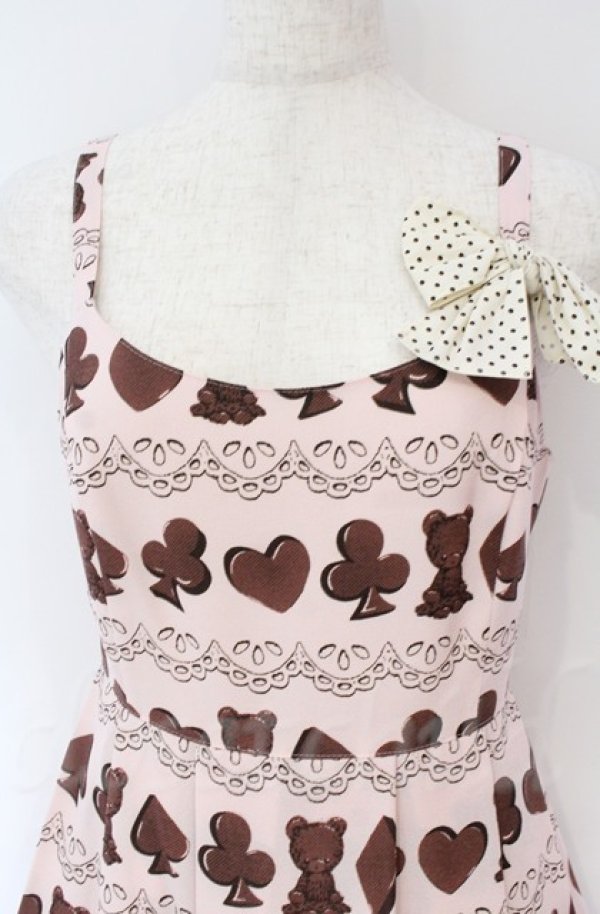 画像2: Emily Temple cute classic / ベアトランプチョコノースリーブワンピース  ピンク O-25-10-31-3068-ET-OP-IG-OS (2)