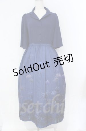 画像: axes femme / 彼岸花柄ワンピース L ブルー O-25-10-31-3016-AX-OP-IG-OS