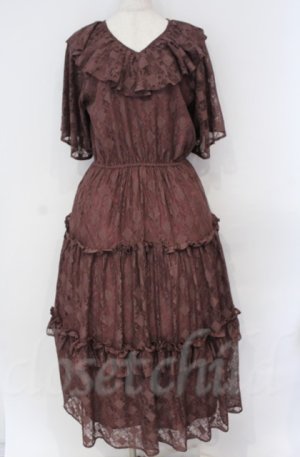 画像: axes femme NOSTALGIE / フリルティアード総レースワンピース  ブラウン O-25-10-31-3021-AX-OP-IG-OS