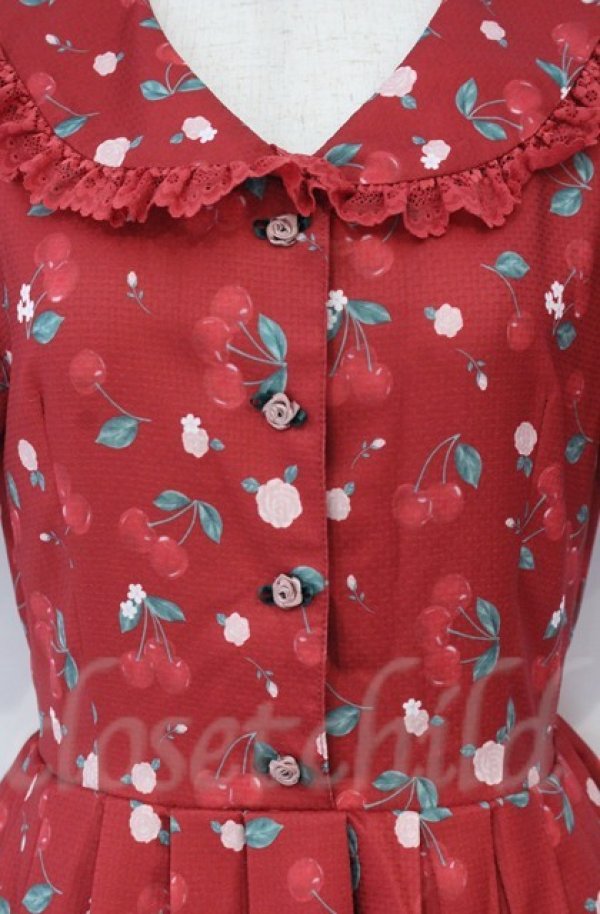 画像2: axes femme / チェリーローズ柄セーラーワンピース  アカ O-25-10-31-3026-AX-OP-IG-OS (2)