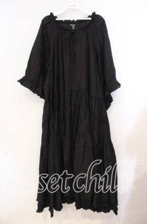 画像: PINK HOUSE / ロゴ刺繍ピコフリルティアードワンピース【お直しあり】  クロ O-25-10-31-017-LO-OP-IG-OS