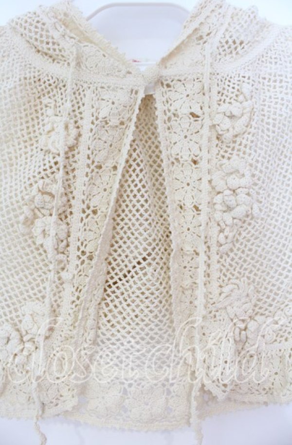 画像2: WONDERFUL WORLD / 透かし編みケープ  アイボリー O-25-10-31-025-LO-TO-IG-ZT191 (2)