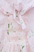 画像2: PINK HOUSE / フラワー柄タックプルブラウス【お直しあり】  ピンク O-25-10-31-030-LO-BL-IG-ZT070 (2)