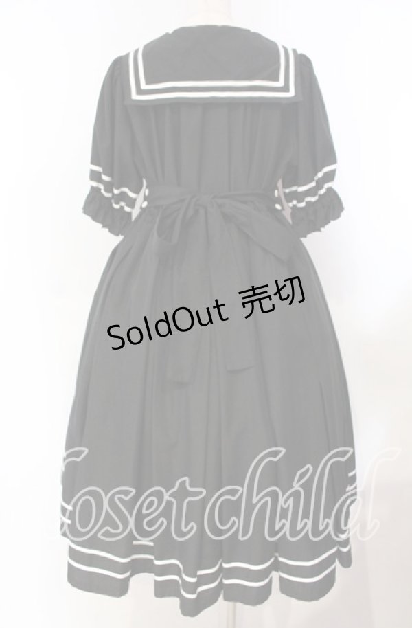 画像4: Physical Drop / 半袖スクエアタックセーラーワンピース  クロ O-25-11-04-043-LO-OP-IG-OS (4)