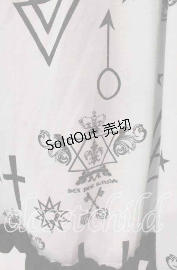 画像2: 【SALE】SEX POT ReVeNGe / LACE UP WITCH ワンピース  ホワイト×ブラック O-25-11-04-080-SP-OP-IG-ZT406 (2)