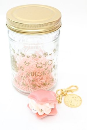 画像: Q-pot. / 星空のストロベリーマカロンバッグチャーム  ピンク O-25-11-06-034-QP-AC-IG-OS