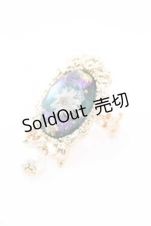 画像: axes femme / 花封入モチーフリング  ゴールド O-25-11-06-038-AX-AC-IG-OS