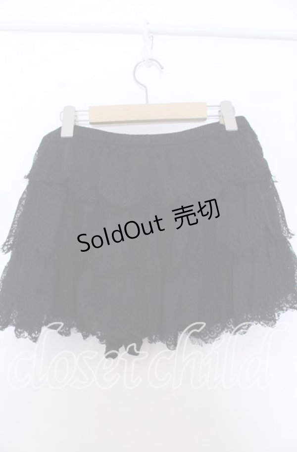 画像2: Candy Stripper / ティアードレースショートパンツ  ブラック O-25-11-07-086-PU-SK-OW-OS (2)