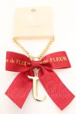 画像2: Maison de FLEUR / イニシャルバッグチャーム  アカ J O-25-11-07-1017-LO-ZA-IG-OS (2)