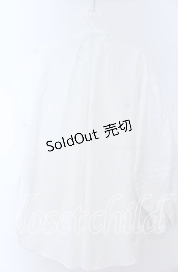 画像2: axes femme / ボリューム袖ボウタイブラウス  シロ O-25-11-07-039-AX-BL-IG-OS (2)