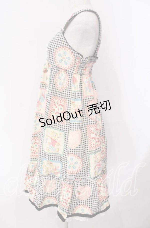 画像4: Emily Temple cute / ギンガムハンカチノースリーブワンピース  クロ系 O-25-11-08-024-ET-OP-IG-OS (4)