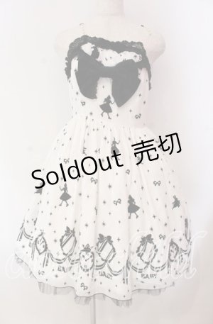 画像: BABY,THE STARS SHINE BRIGHT / Alice and the Looking Glass of Time柄 ジャンパースカート  シロ×クロ O-25-11-08-012-BA-OP-IG-OS