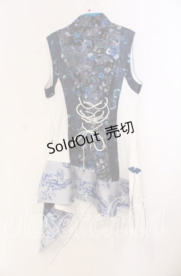 画像3: Qutie Frash / 胸開きチャイナチュニック  ホワイト×ブルー O-25-11-10-057-QU-OP-IG-OS (3)