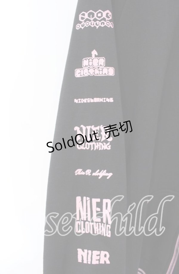 画像3: NieR Clothing / 耳付きDOUBLE ZIP PARKA 【内側防寒仕様】ちゃむちゃむver. パーカー  ブラック×ピンク O-25-11-10-093-PU-TO-IG-OS (3)