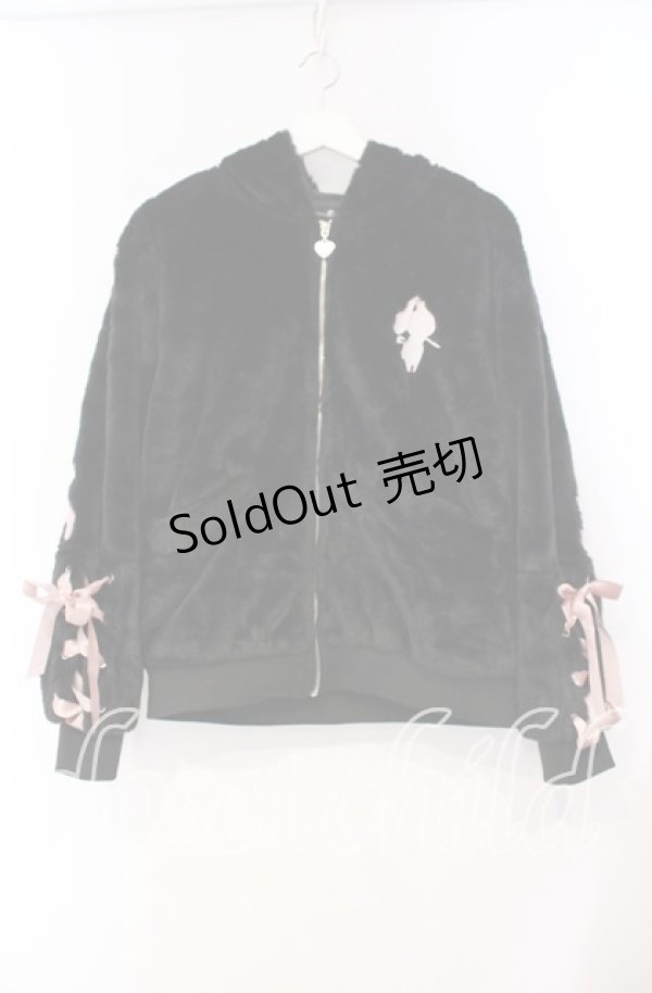 画像1: NieR Clothing / 超ふわもこスリーブレースアップバックロゴジップアウター  ブラック×ピンク O-25-11-10-098-PU-CO-IG-OS (1)