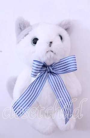 画像: PINK HOUSE / ねこと子ペンギンぬいぐるみコサージュ  シロ×サックス O-25-11-11-1076-LO-ZA-OW-OS