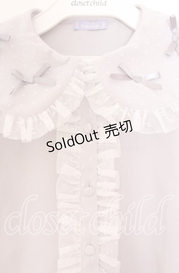 画像2: axes femme kawaii / プチリボン半袖ブラウス  グレー O-25-11-11-079-AX-BL-IG-OS (2)