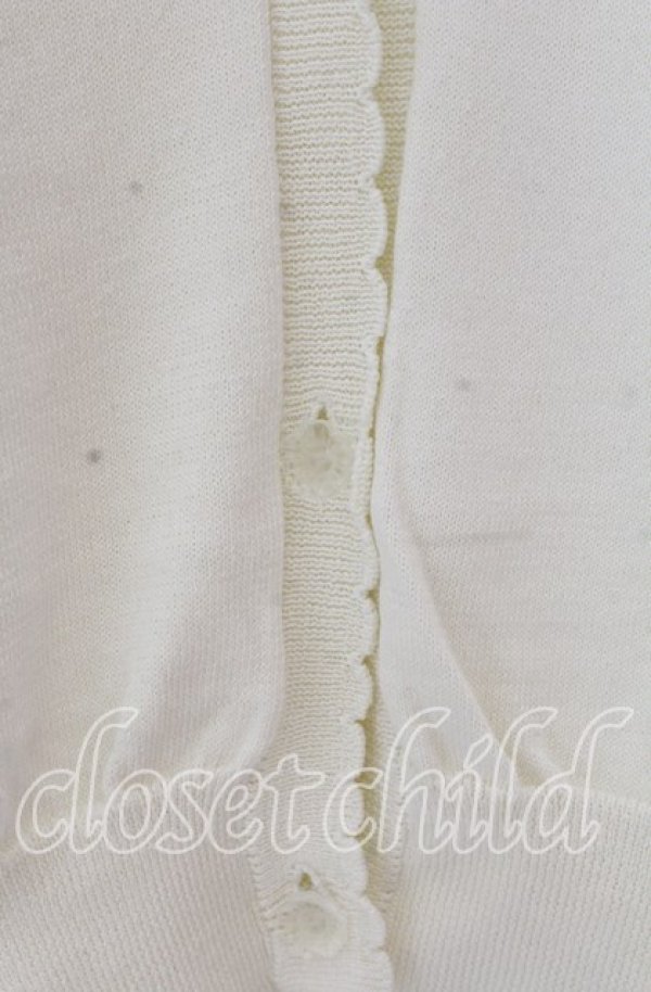 画像2: F&A / シアーフラワー釦UVカットニットカーディガン  オフ O-25-11-11-2038-LO-TO-IG-ZT510 (2)