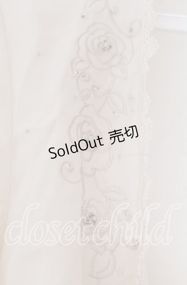 画像2: axes femme / ローズ刺繍前結びカーディガン  アイボリー O-25-11-11-2047-AX-TO-IG-OS (2)