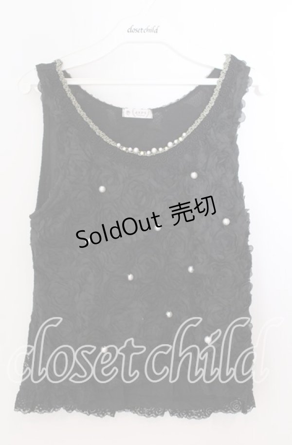 画像1: axes femme / 薔薇生地タンクトップ  クロ O-25-11-11-2063-AX-TO-IG-OS (1)