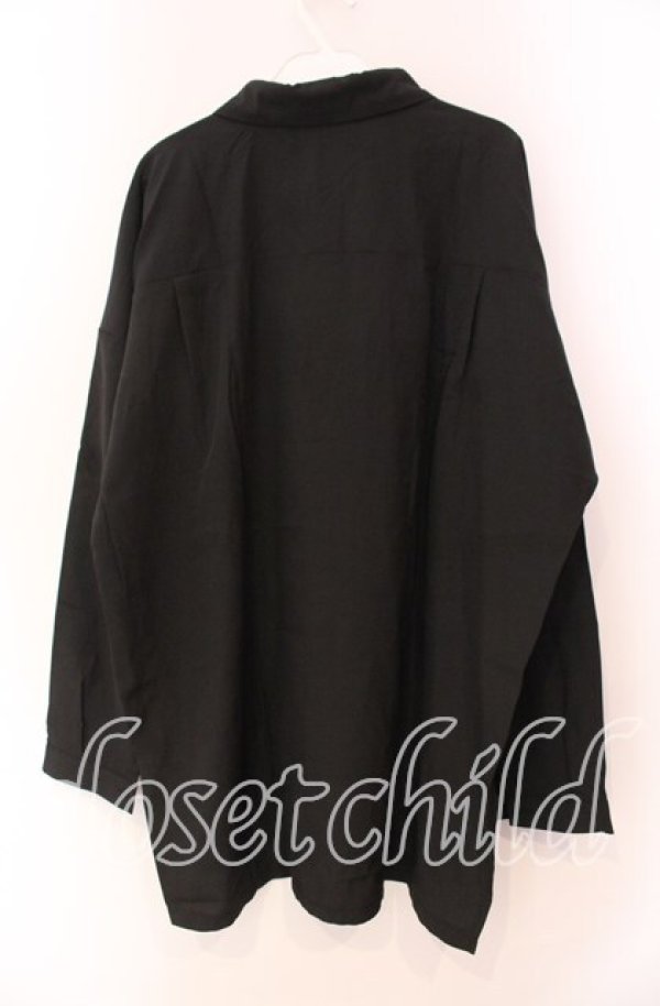 画像3: NieR Clothing / ミケ刺繍入りロングシャツ【ワンタッチネクタイ付き】  ブラック×ベージュ O-25-11-11-021-PU-BL-IG-ZT266 (3)