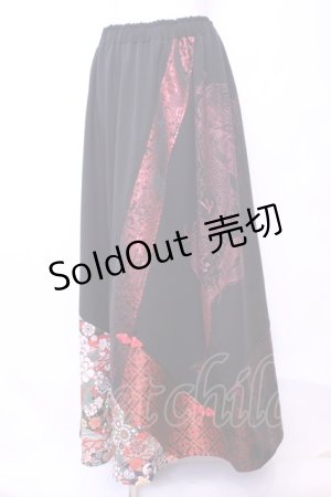 画像: Qutie Frash / 和柄Aラインロングスカート  レッド×ブラック O-25-11-13-024-QU-SK-OW-OS