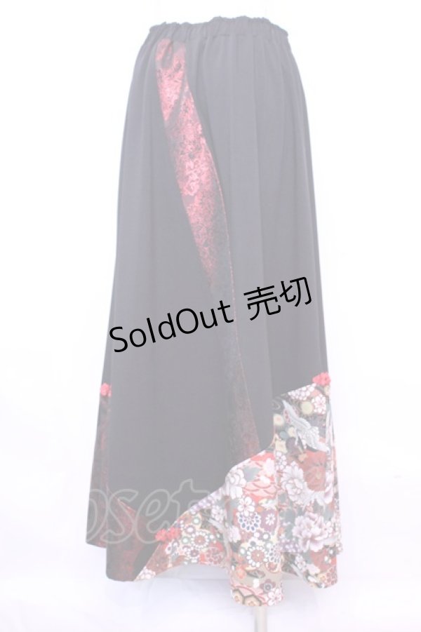 画像3: Qutie Frash / 和柄Aラインロングスカート  レッド×ブラック O-25-11-13-024-QU-SK-OW-OS (3)