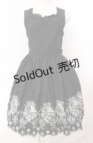 画像: Innocent World / エンブレム刺繍ジャンパースカート  クロ O-25-11-14-006-IW-OP-OW-OS