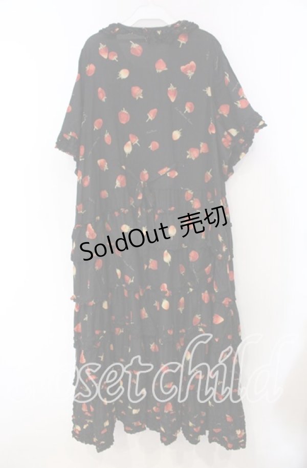 画像4: PINK HOUSE / ストロベリープリント段々ワンピース【お直しあり】  クロ O-25-11-15-052-LO-OP-IG-OS (4)