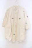 画像1: Karl Helmut / パッチ刺繍コットンビッグシャツ  アイボリー O-25-11-15-085-EL-TO-IG-OS (1)