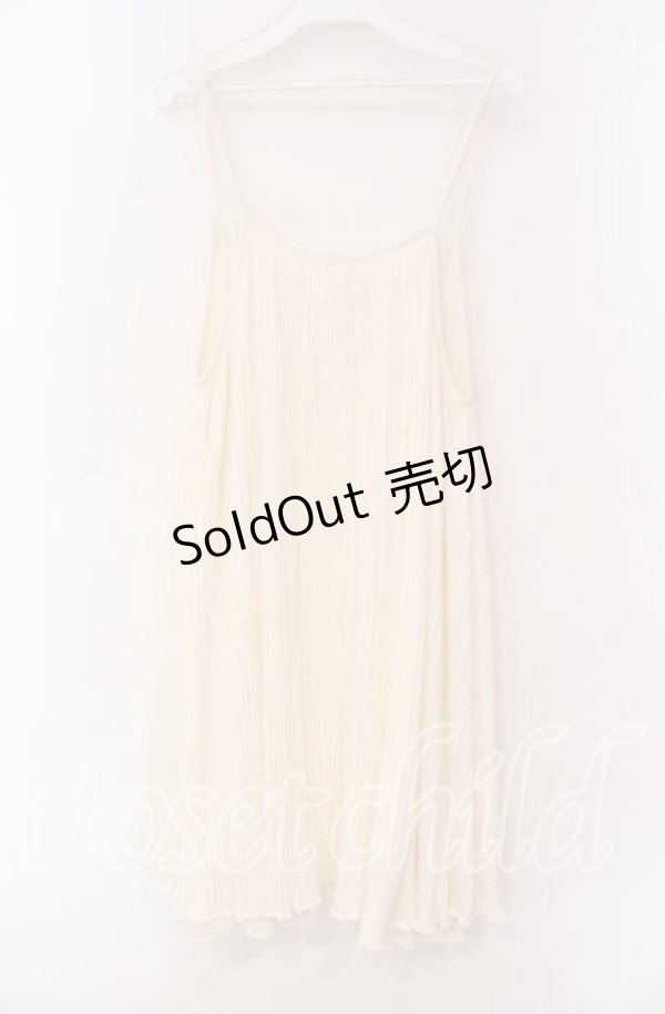 画像3: axes femme / カットプリーツキャミチュニ  アイボリー O-25-11-17-050-AX-OP-IG-OS (3)