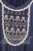 画像2: axes femme / ローズ刺繍タックシフォンワンピース  ブルー O-25-11-17-064-AX-OP-IG-ZT359 (2)