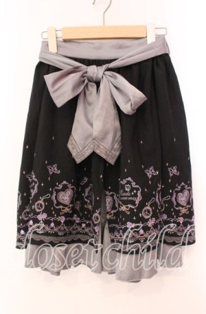 画像: axes femme / メルヘン刺繍スカート  グレー×クロ O-25-11-17-012-AX-SK-IG-OS