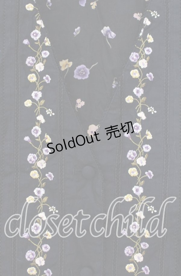 画像2: 【SALE】KETTY / パンジー刺繍ベスト  クロ×パープル O-25-11-17-021-EL-TO-IG-ZT449 (2)