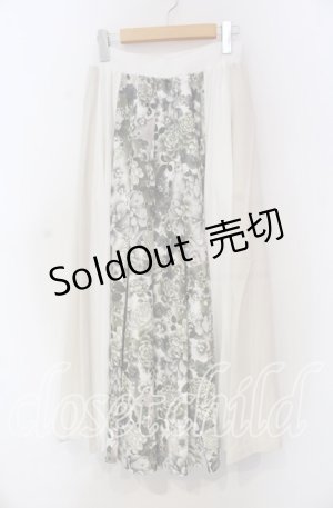 画像: Qutie Frash / 和柄プリーツロングスカート  ホワイト O-25-11-18-065-QU-SK-OW-OS