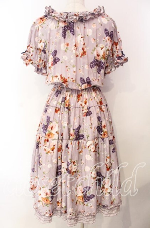 新品タグ付✨超希少✨2025 PINK HOUSE リボンブーケ　ワンピース　紫 PINK HOUSE / リボンブーケプリントミディワンピース ラベンダー O-25