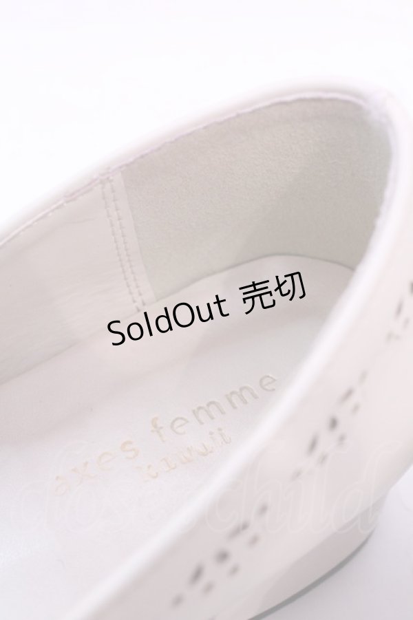 画像10: axes femme kawaii / ローヒールリボンパンプス Ｌ アイボリー O-25-11-20-1026-AX-SH-IG-ZT1123Q (10)