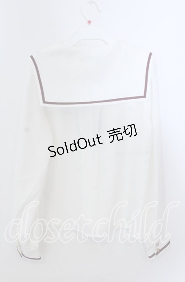 画像2: Amavel / クロスタイ風ブローチブラウス  シロ×ワイン O-25-11-21-034-CA-BL-IG-OS (2)