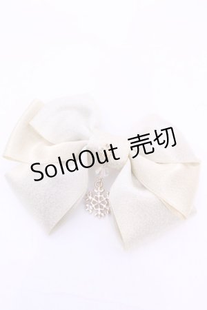 画像: 【SALE】Enchantlic Enchantilly / 雪の結晶モチーフリボンブローチ  ゴールド O-25-11-21-1004-LO-AC-OW-ZT208F002