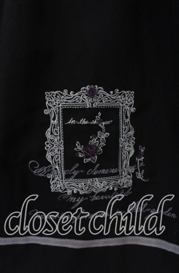 画像2: axes femme / 薔薇×額縁刺繍ミドルスカート  クロ O-25-11-21-016-AX-SK-IG-OS (2)