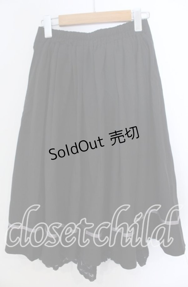 画像3: axes femme / 薔薇×額縁刺繍ミドルスカート  クロ O-25-11-21-016-AX-SK-IG-ZT236 (3)