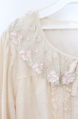 画像2: PINK HOUSE / ローズレース使いブラウス  キナリ O-25-11-24-015-LO-BL-OW-OS (2)