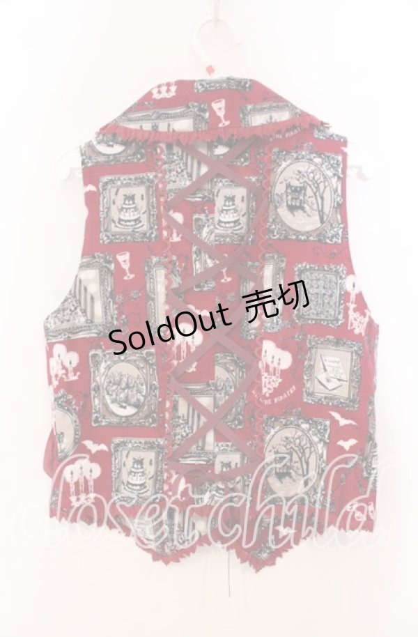 画像3: ALICE and the PIRATES / The Castle of Nightmare柄ベスト  えんじ O-25-11-27-040-PA-BL-IG-OS (3)