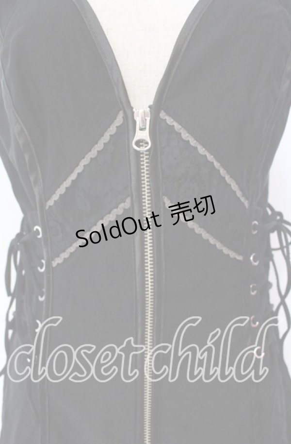 画像2: Ozz oneste / サイドレースアップホルターワンピース  ブラック O-25-11-27-045-OO-OP-OW-OS (2)