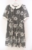 画像1: Fi.n.t / マーガレットギンンガムチェックシフォン半袖ワンピース  クロ×オフ O-25-11-27-077-CA-OP-IG-OS (1)