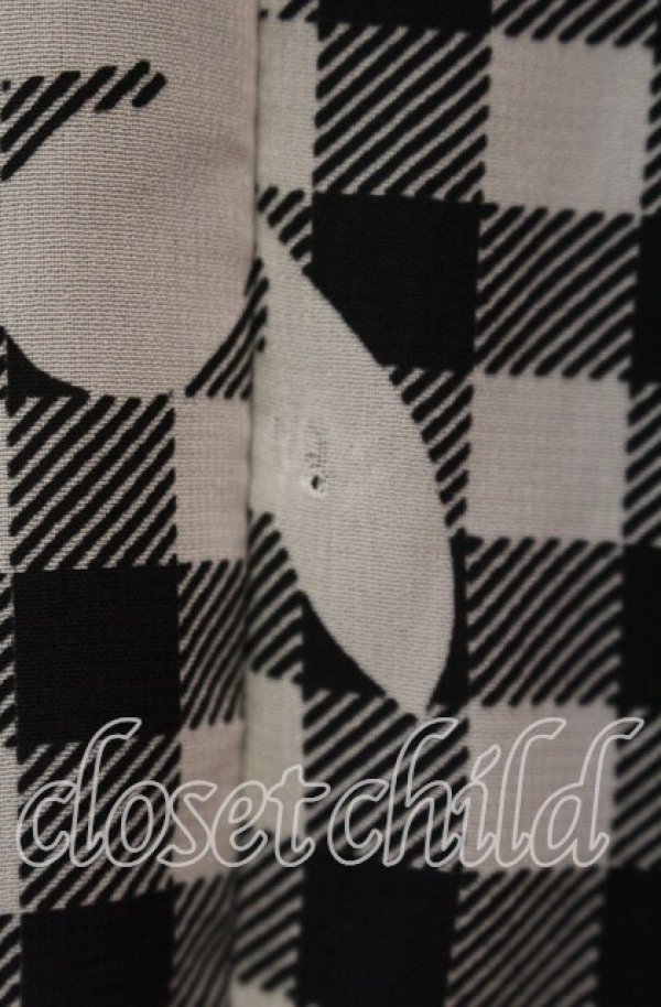 画像3: Fi.n.t / マーガレットギンンガムチェックシフォン半袖ワンピース  クロ×オフ O-25-11-27-077-CA-OP-IG-OS (3)