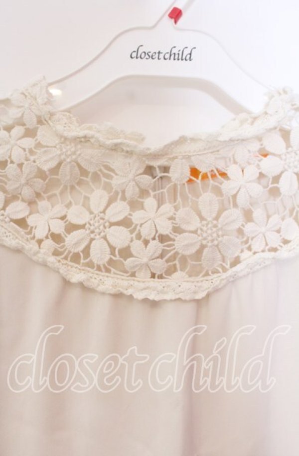 画像2: F i.n.t / レースヨーク半袖プルオーバー  オフ O-25-11-27-080-CA-BL-IG-OS (2)